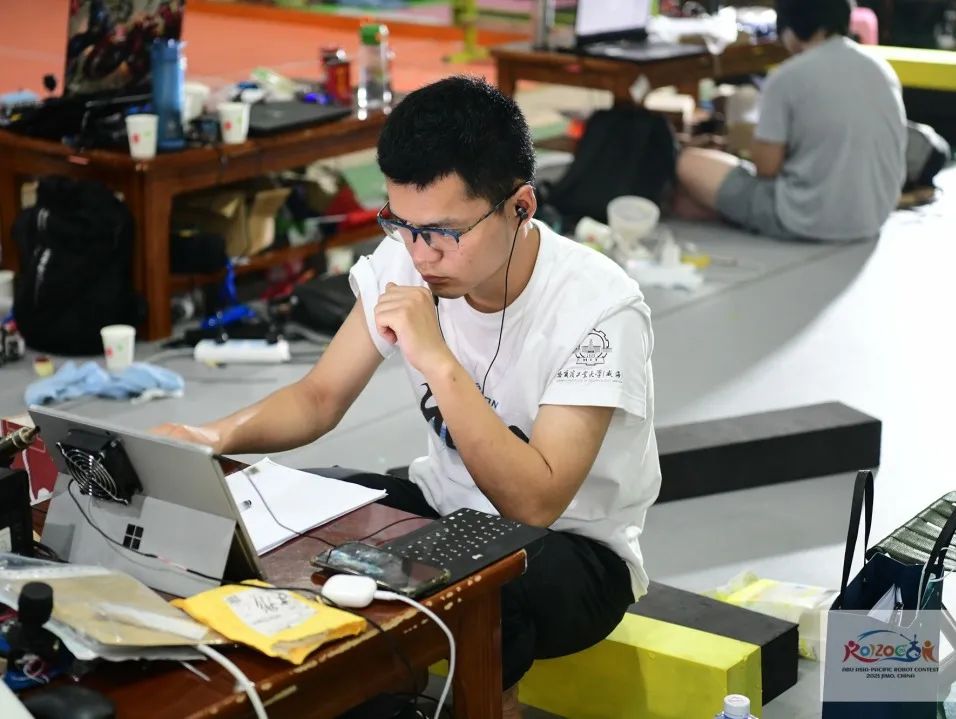 1024程序员节,BUG退散! - 全国大学生机器人大赛ROBOCON官网